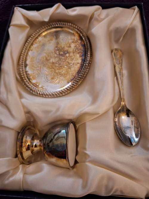VINTAGE Baby first spoon egg cup