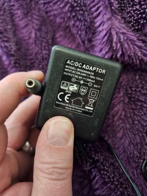 CHARGER AC/DC 6v adapter