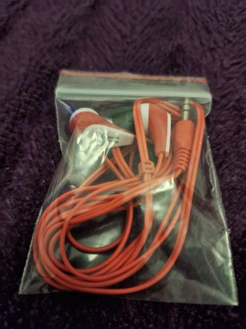 Cell Phones Accessories Earphones red