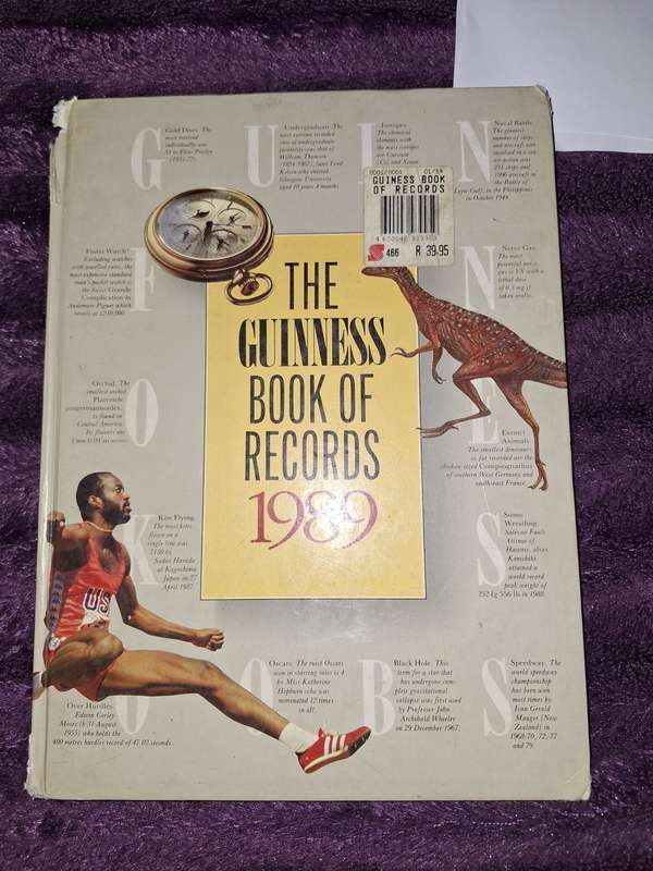 Books  The Guinnes Book Of Records 1989 VINTAGE READING.