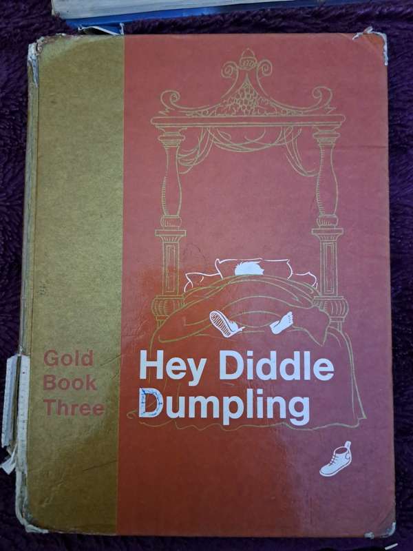 Kids Books Hey Diddle Dumpling