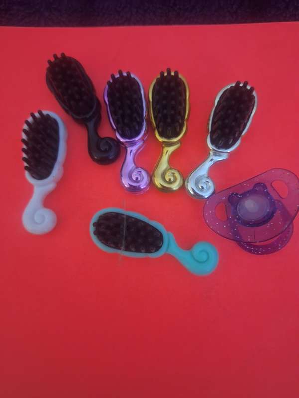 Bratz Dolls Hair Brushes