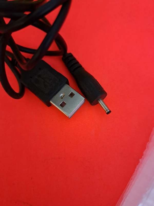 Cell phone pin charger