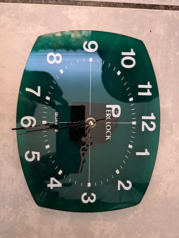 CLOCKS HOME MADE PERSPEX CLOCKS TIME KEEPER