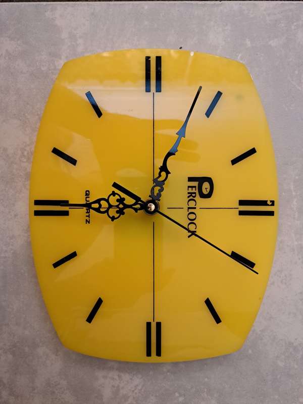 CLOCKS HOME MADE PERSPEX CLOCKS TIME KEEPER