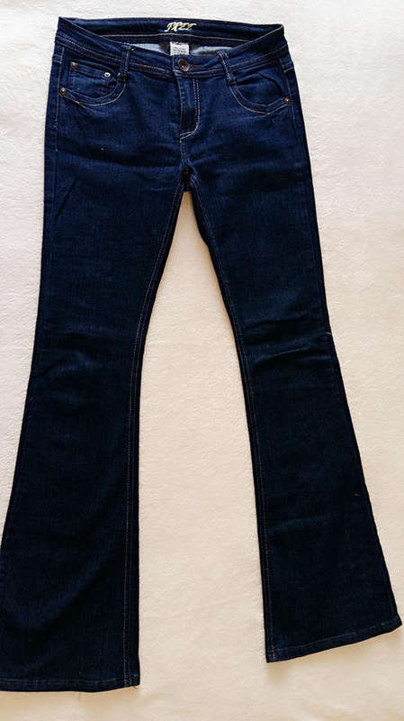 Excellent Condition Dark Blue Bootleg Jeans -Size 8 / 32