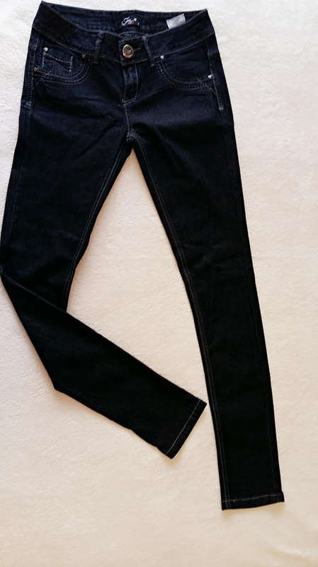 Excellent Condition Black Free2bU Jeggings -Size 8 / 32