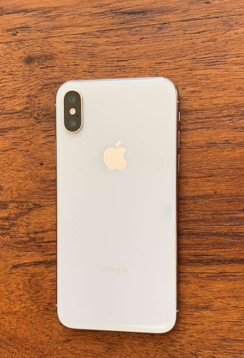 iPhone X 256GB Silver, 1 year old in Excellent Condition