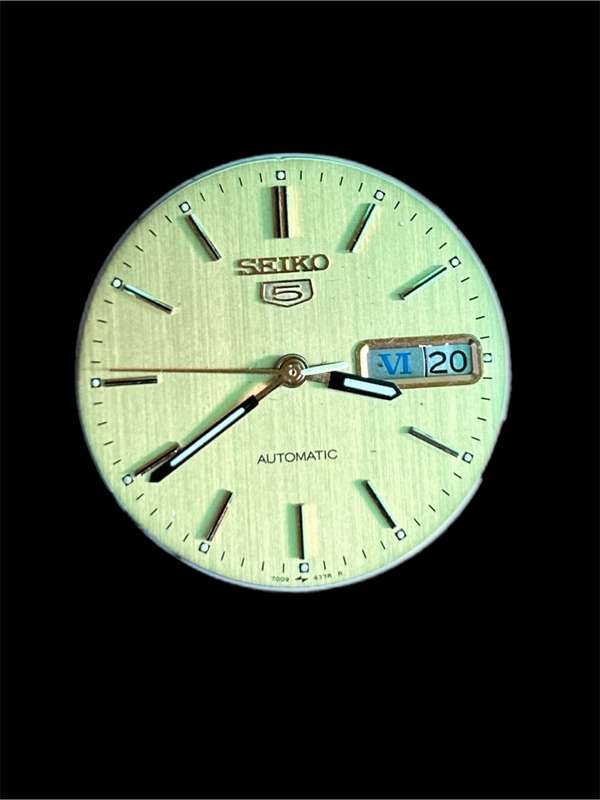 Seiko Automatic Watch Face and mechanism: needs service