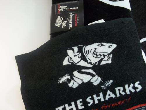 SMASHING DEAL***** THE SHARKS  BEACH TOWEL (75cm x 150cm)****FREE SHIPPING!!!!