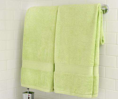 SMASHING AUCTION!!!!****** 3 PIECE SEA GREEN GUEST TOWEL GIFT SET