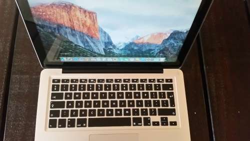 Apple Macbook Pro A1278 - 13.3"  - Intel Core i7-3520M - 750 GB HDD - 8GB RAM  - 3.6 GHz - Backlit