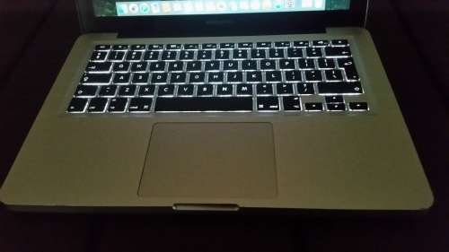 Apple Macbook Pro A1278 - 13.3"  - Intel Core i7-3520M - 750 GB HDD - 8GB RAM  - 3.6 GHz - Backlit