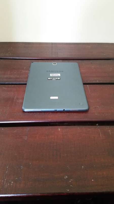 Samsung Galaxy Tab A P555 9.7'' 16Gb Lte - 3G & 4G - WIFI - Microsoft Office  2016 - DON'T MISS OUT