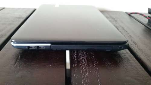 Packard Bell TE - 15.6" - Intel Core i5-2450M - 750GB HDD - 8GB RAM  -3.1GHz - NVIDIA GEFORCE 610M