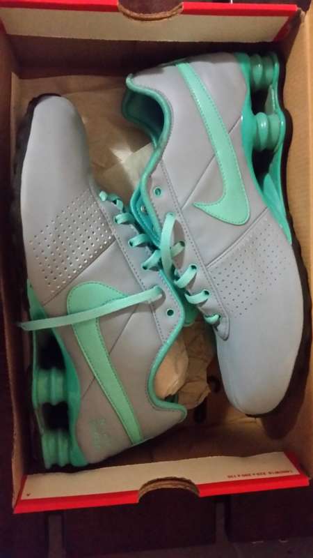 WOMAN NIKE SHOX TEKKIES - SIZE UK 6.5 - US 9 - EURO 40.5 - 26 CM - WITH BOX - FREE SHIPPING OVERNIGH