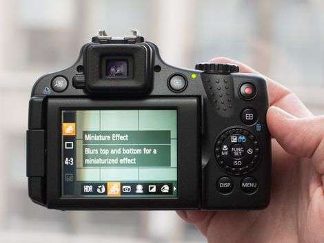 Canon PowerShot SX50HS  - 12.1 MP - 1080p - FULL HD - 50X OPTICAL ZOOM - CAPS -BATTERY NB-10L - HDMI