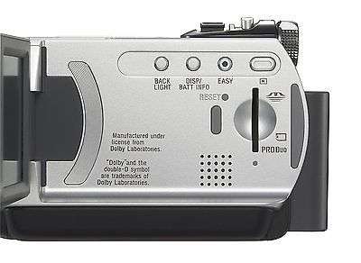 R3999.00 - Sony DCR-SR47E 30GB HDD Handycam 'PAL' Camcorder (Silver) 40X OPTICAL ZOOM / Discs