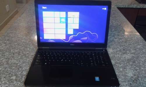 Dell Latitude E5550 - 15.6" 1920x1080 -  i5-5300U - 500 GB HDD - 8 GB RAM  - Backlit Keyboard - HDMI