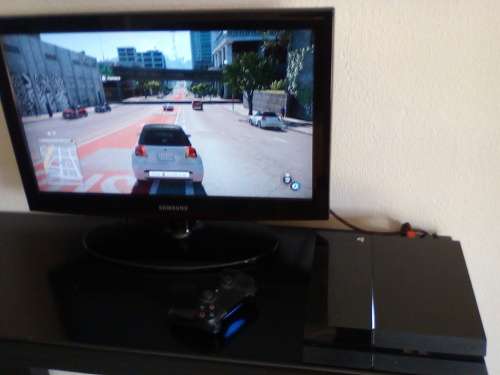 **R7999.00** SONY PS4 CONSOLE (CUH-1116B) 1TB HDD - 1 × SONY WIRELESS CONTROLLER