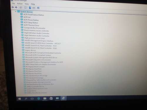 **Touch Screen** Acer Aspire E5-471P - 14" - Intel Core i3-4030U - 1TB HDD - 4GB RAM - HDMI - Win 10