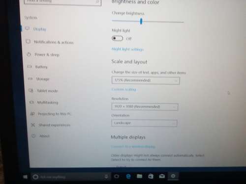 ** MONSTER GAMER** Dell Inspiron 15R - 15.6" (1080p) XEON  i7-3537U - 1 TB HDD - 8GB RAM - AMD 8730M