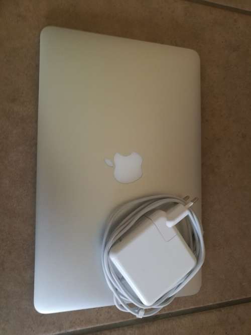 Apple Macbook Air A1370 - 11.6" - Intel Core i5-2467M - 128 SSD - 4GB RAM  - 2.3GHz - Backlit