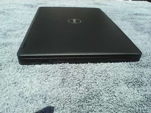 Dell Latitude E5580 -15.6" Full HD - i5-6300U - 512 SSD - 8 GB RAM- HDMI - Win 10 -Backlit Keyboard