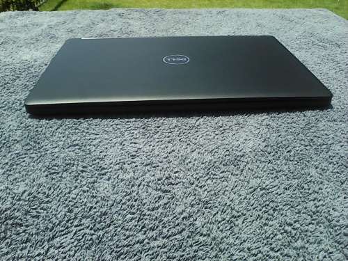 Dell Latitude E5580 -15.6" Full HD - i5-6300U - 512 SSD - 8 GB RAM- HDMI - Win 10 -Backlit Keyboard