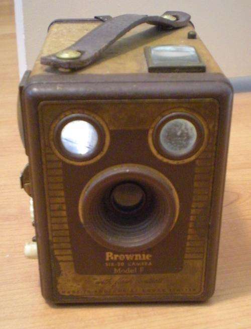 Brownie Six-20 Model F Camera