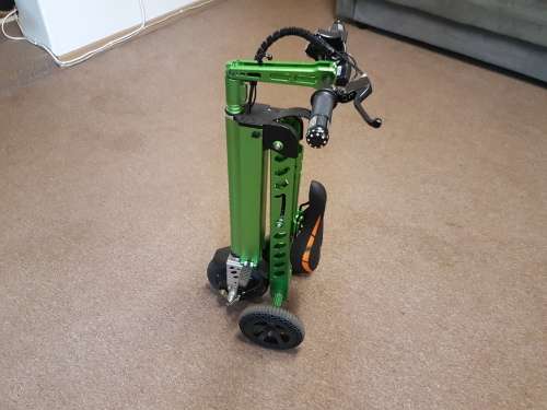 Three Wheel Electric Scooter. 1 Hour Range. Foldable. Demo Model