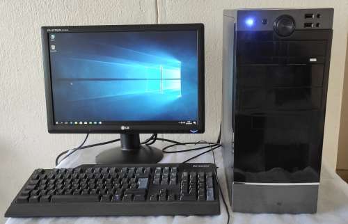 DESKTOP COMPUTER i3