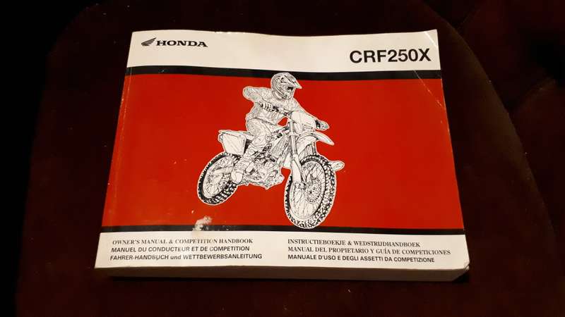 Honda CRF250X Owner`s Manual