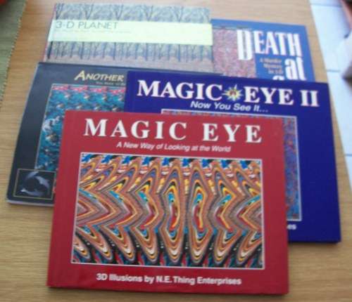 SET OF 3D BOOKS CLOSING 21H00