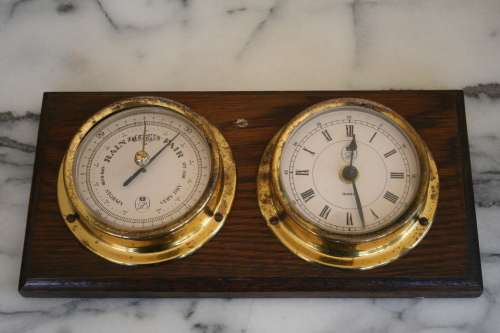 OAK BASED BAROMETER AND CLOCK, CLOCK WORKS BAROMETER UNTESTED MADE IN ENGLAND