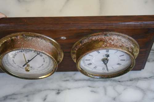 OAK BASED BAROMETER AND CLOCK, CLOCK WORKS BAROMETER UNTESTED MADE IN ENGLAND
