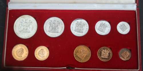 1980 LONG PROOF SET WITH GOLD R1 and R2 IN RED SAM BOX