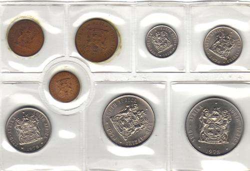 1978 UNC SET IN PLASTIC HOLDER