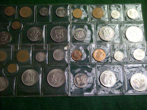 4 UNCIRCULATED SETS 1977,1978,1983,1986 ALL FOR ONE BID