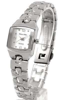 Stunning watch supplied with free gift