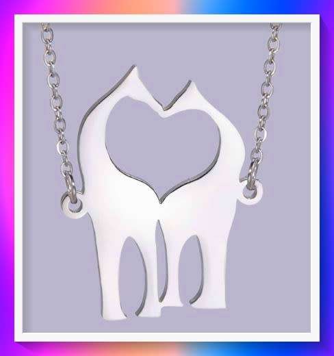 Lovely Stainless Steel Giraffe couple heart Pendant Necklace