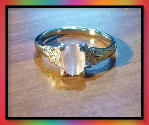 Gorgeous Quartz Gemstone Ring for beauty and energy