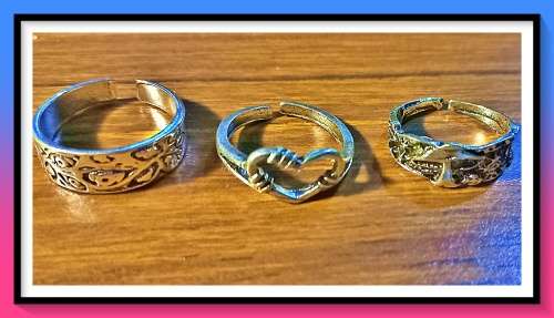 Cute 3 pc heart ring set