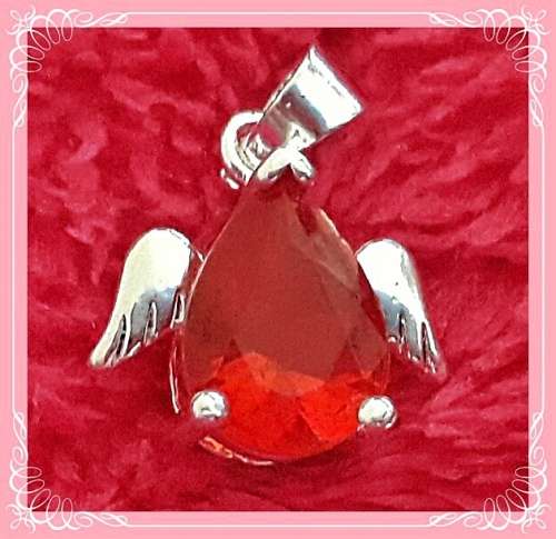 Gorgeous Silver plated zirconia pendants
