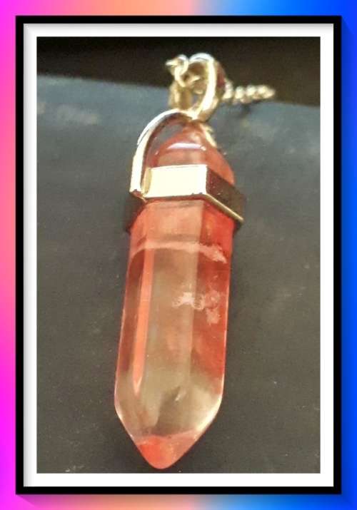Amazing stone pendant to attract healing energy