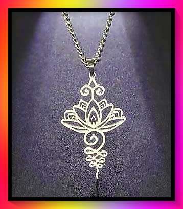Elegant Lotus design Pendant Necklace