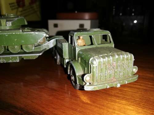 Dinky Supertoys TANK TRANSPORTER with Centurion Tank