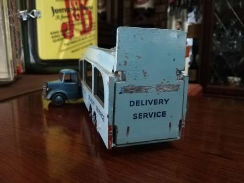 Dinky Toys Bedford car transporter plus 2 cars