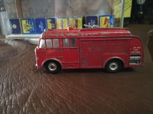 Dinky Toys Fire Engine
