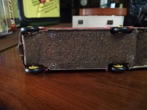 Dinky Toys AEC Monarch